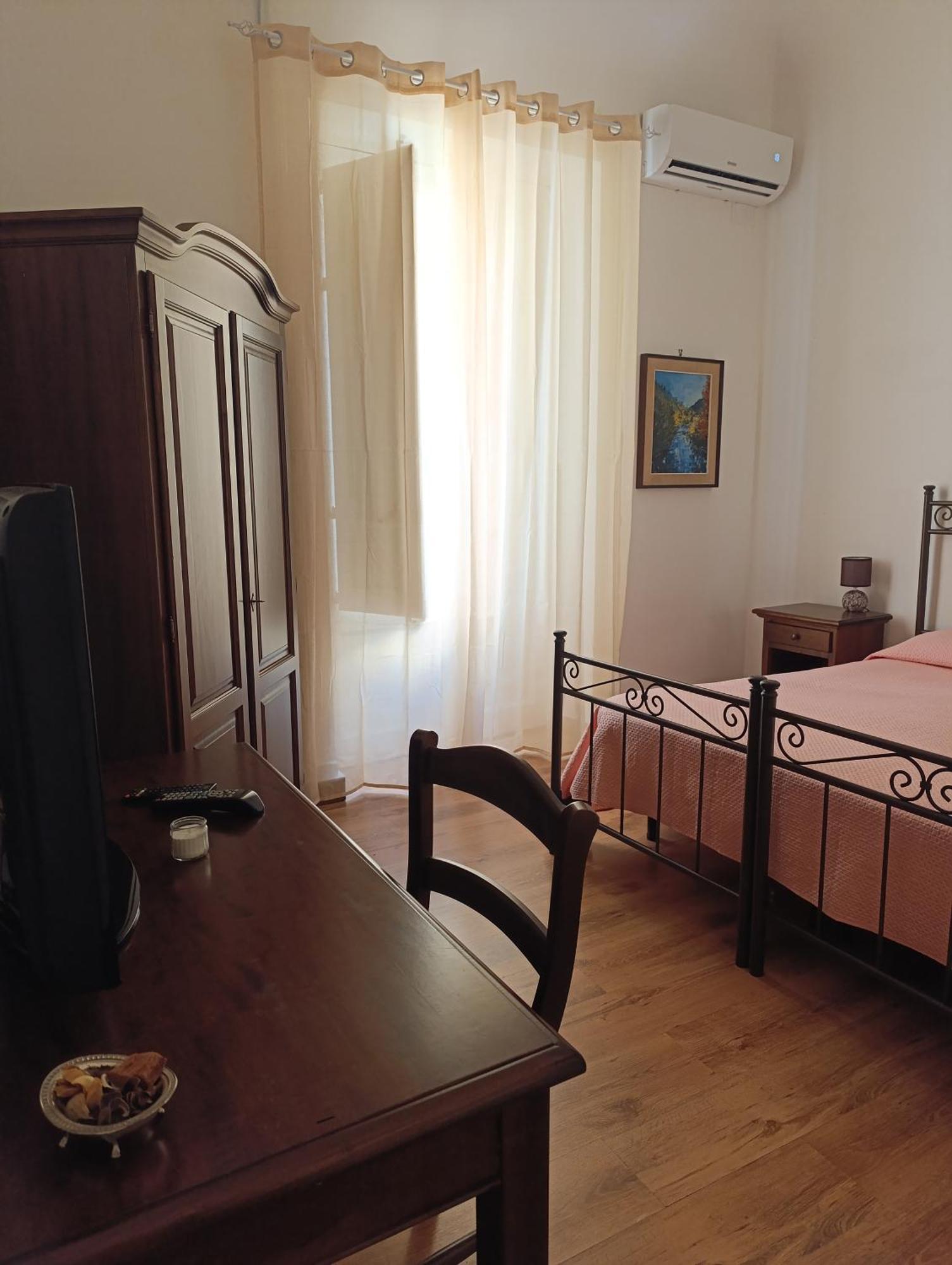 ホテル Arco Del Vescovo 1 アチレアーレ 部屋 写真